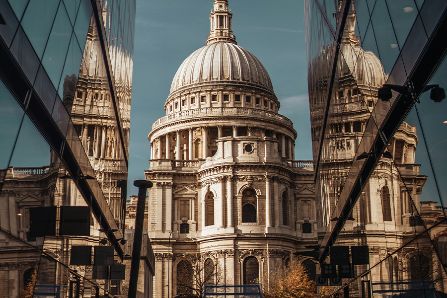 2026AM-london-cathedral-reflection