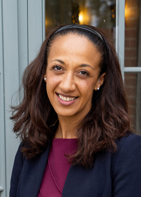 rachel-daniel-23__ScaleWidthWzQ1Nl0