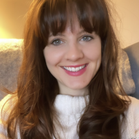 Hayleigh Bosher headshot (1)